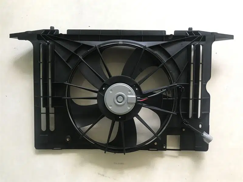 RADYATOR FAN MOTORU-(DAVLUMBAZLI)- (TOYOTA COROLLA / AURIS 07/13 1.33-1.4-1.6 BENZINLI ) 16711-22150
